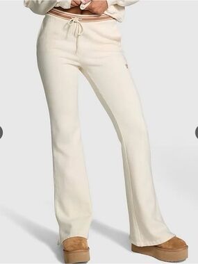 PINK Victoria's Secret Cream Straight Leg Lounge Pants